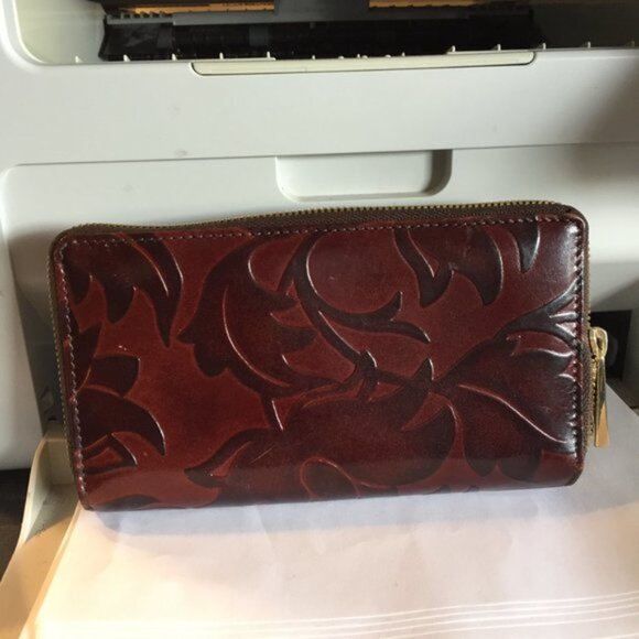 VALENTINA LEATHER WALLETS SIZE 7&quot X 4&quot - Picture 3 of 13